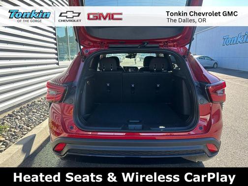 Apex Red 2026 Chevrolet Trax FWD 1RS