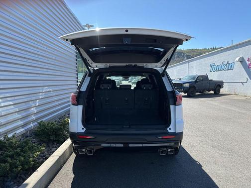 Summit White 2026 GMC Acadia AT4 AWD