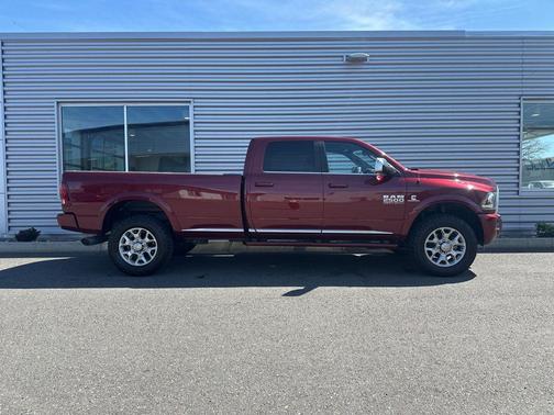 2018 RAM 2500 Limited Crew Cab 4x4 8' Box