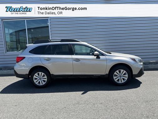Tungsten Metallic 2019 Subaru Outback 2.5i Premium