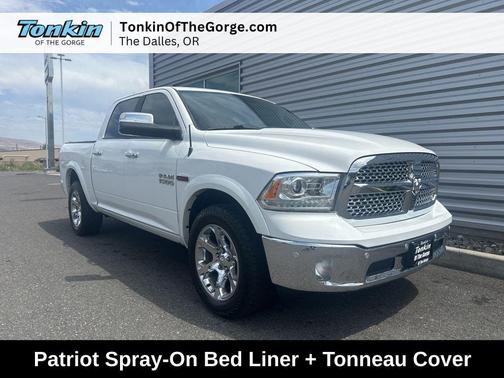 Bright White Clearcoat 2017 RAM 1500 Laramie