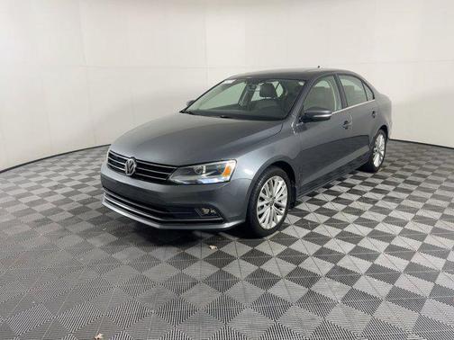2015 Volkswagen Jetta Auto SE w/Connectivity/Navigation