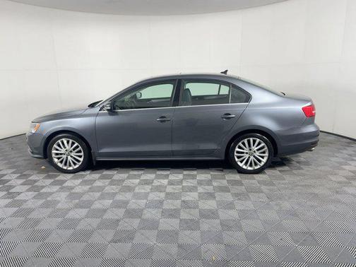 2015 Volkswagen Jetta Auto SE w/Connectivity/Navigation