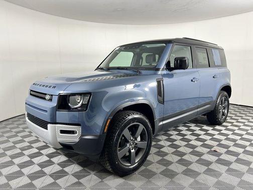 2025 Land Rover Defender 110 P400 S