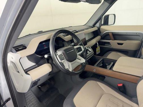 2022 Land Rover Defender 110 X-Dynamic SE