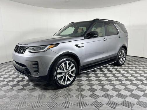 2025 Land Rover Discovery P300 Dynamic SE