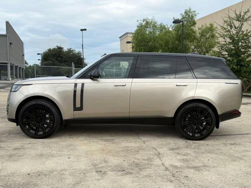 Batumi Gold Premium Metallic 2026 Land Rover Range Rover P530 SE 7 Seat