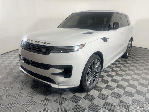 2024 Land Rover Range Rover Sport SE