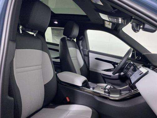 2026 Land Rover Range Rover Evoque Dynamic SE