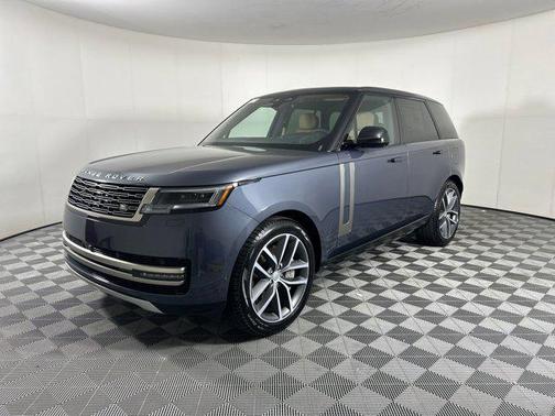 2025 Land Rover Range Rover P550e SE
