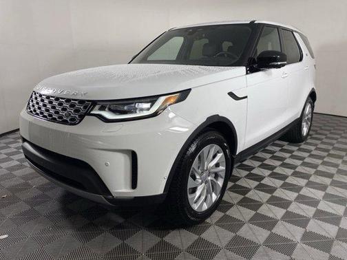2025 Land Rover Discovery P300 S