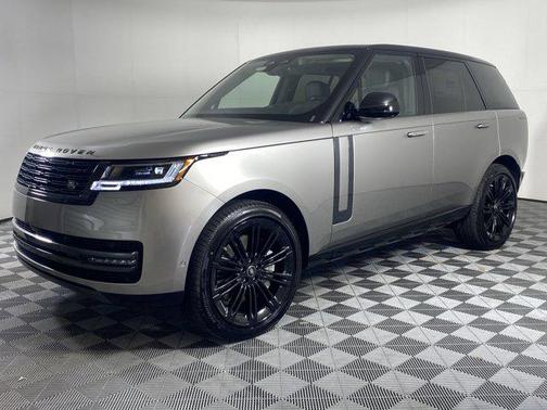 2025 Land Rover Range Rover P530 SE