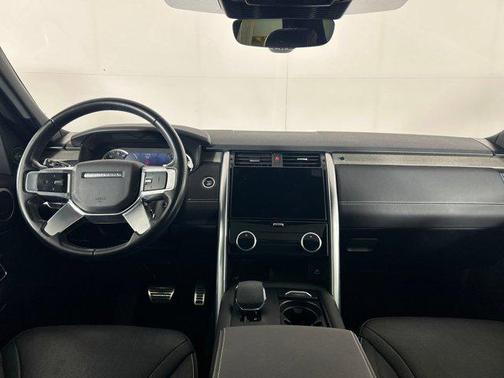 2023 Land Rover Discovery P300 S R-Dynamic