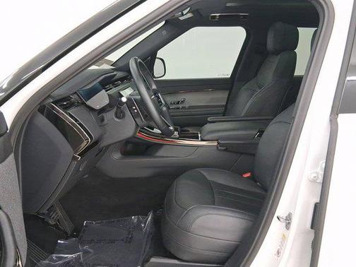 2024 Land Rover Range Rover Sport SE