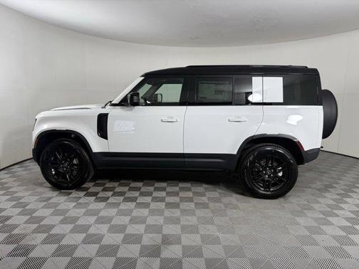2025 Land Rover Defender 110 P400 S