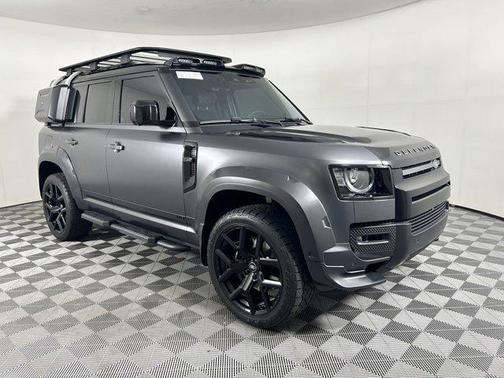 2023 Land Rover Defender 110 V8