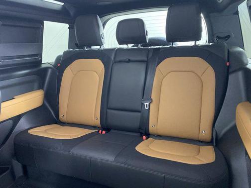 2023 Land Rover Defender 90 X-Dynamic SE