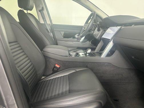 2025 Land Rover Discovery Sport S