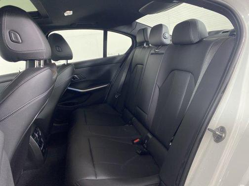 2024 BMW 330 i xDrive