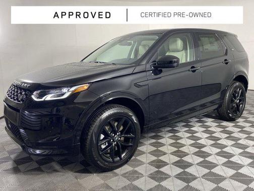 Santorini Black Metallic 2025 Land Rover Discovery Sport S