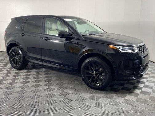 Santorini Black Metallic 2025 Land Rover Discovery Sport S