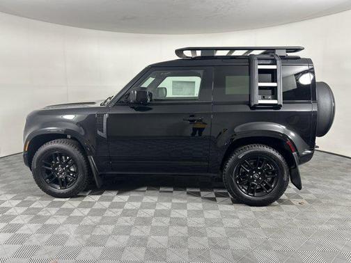 2025 Land Rover Defender 90 P400 X-Dynamic SE