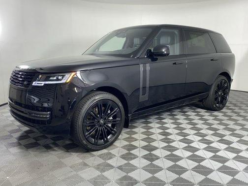 2025 Land Rover Range Rover P530 SE 7 Seat