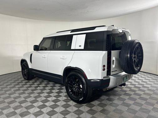2024 Land Rover Defender 110 P300