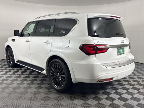 Moonstone White 2024 INFINITI QX80 PREMIUM SELECT