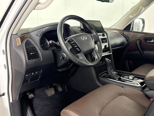 Moonstone White 2024 INFINITI QX80 PREMIUM SELECT