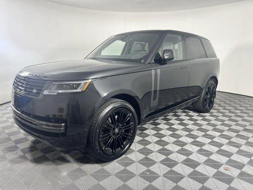 2025 Land Rover Range Rover P400 SE