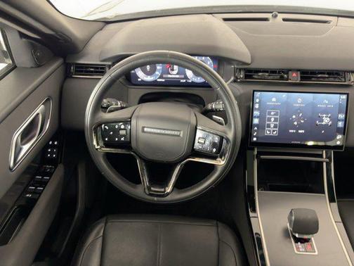 2025 Land Rover Range Rover Velar P250 SE R-Dynamic