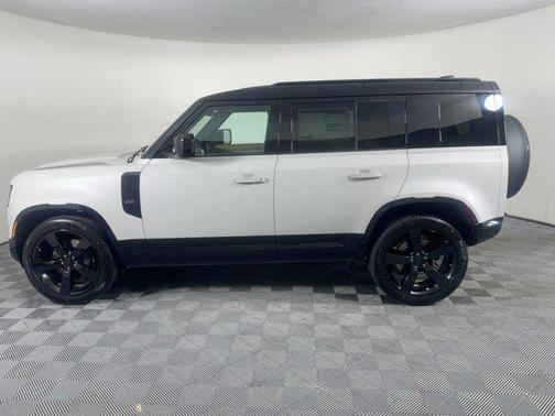 2026 Land Rover Defender P400 X-Dynamic SE