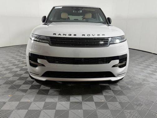 2026 Land Rover Range Rover Sport SE