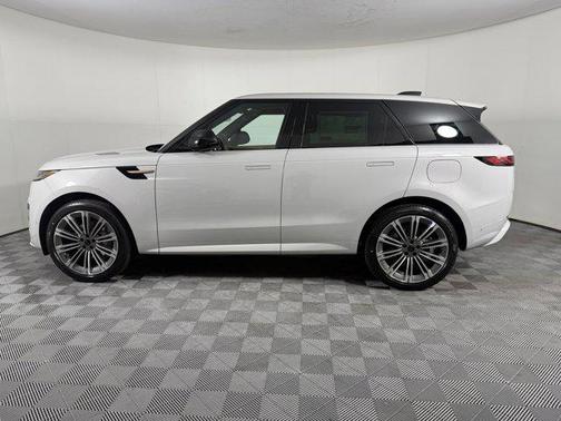 2026 Land Rover Range Rover Sport SE