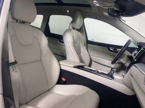 2018 Volvo XC60 T6 Momentum