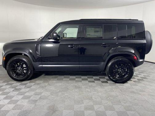 2025 Land Rover Defender 110 P400 S