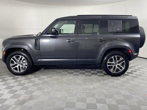 2024 Land Rover Defender 110 P400 S