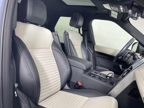 2023 Land Rover Defender 130 X-Dynamic SE