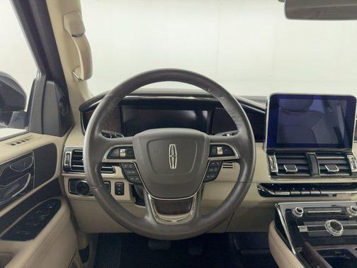 2018 Lincoln Navigator Premiere