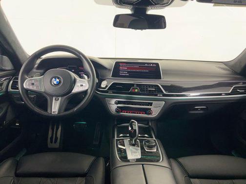 2020 BMW 750 i xDrive