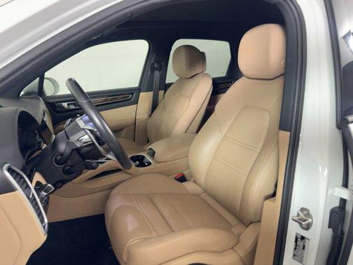 2023 Porsche Cayenne Cayenne