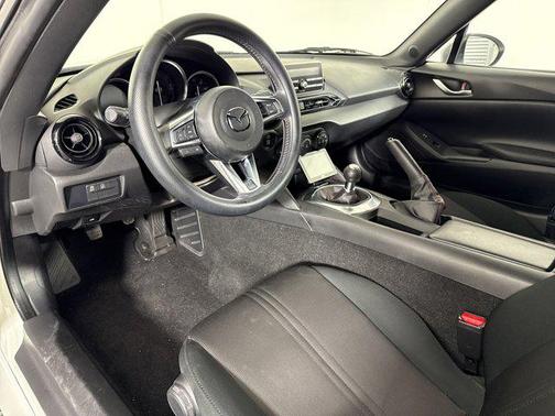 Arctic White 2016 Mazda MX-5 Miata Sport