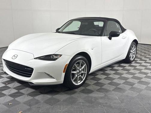 Arctic White 2016 Mazda MX-5 Miata Sport