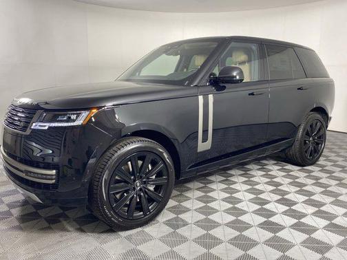2025 Land Rover Range Rover P530 SE