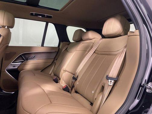 2025 Land Rover Range Rover P530 SE