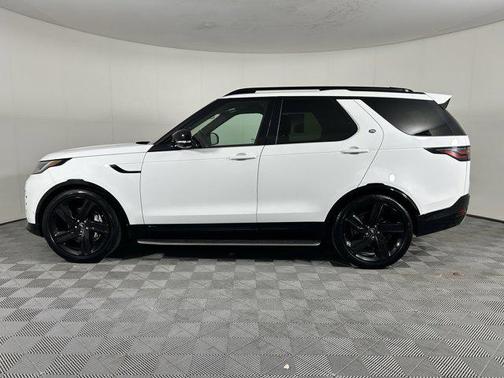2022 Land Rover Discovery P300 S R-Dynamic