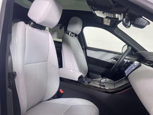 2026 Land Rover Range Rover Velar P250 SE R-Dynamic