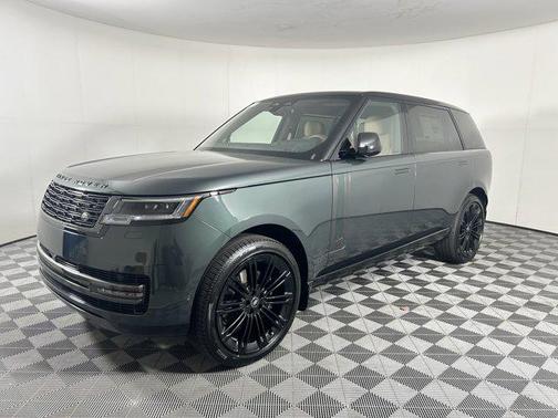 2025 Land Rover Range Rover P400 SE 7 Seat