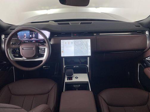 2025 Land Rover Range Rover P530 SE